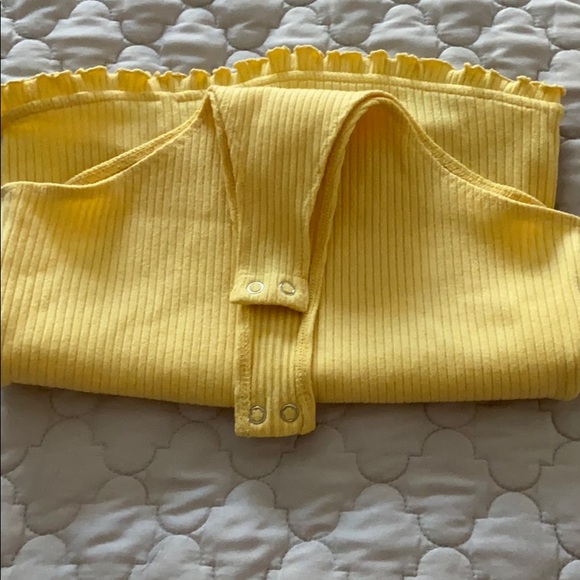 Women’s yellow strapless bodysuit - Picture 2 of 3